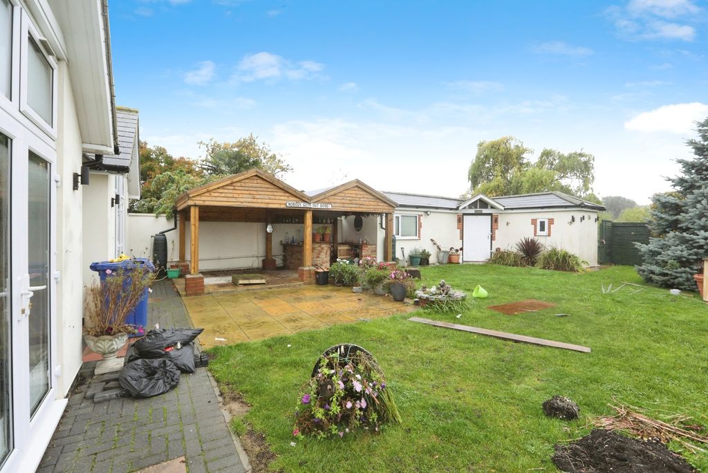 Property photo 2 of 20 Pbox-Img.Jpg