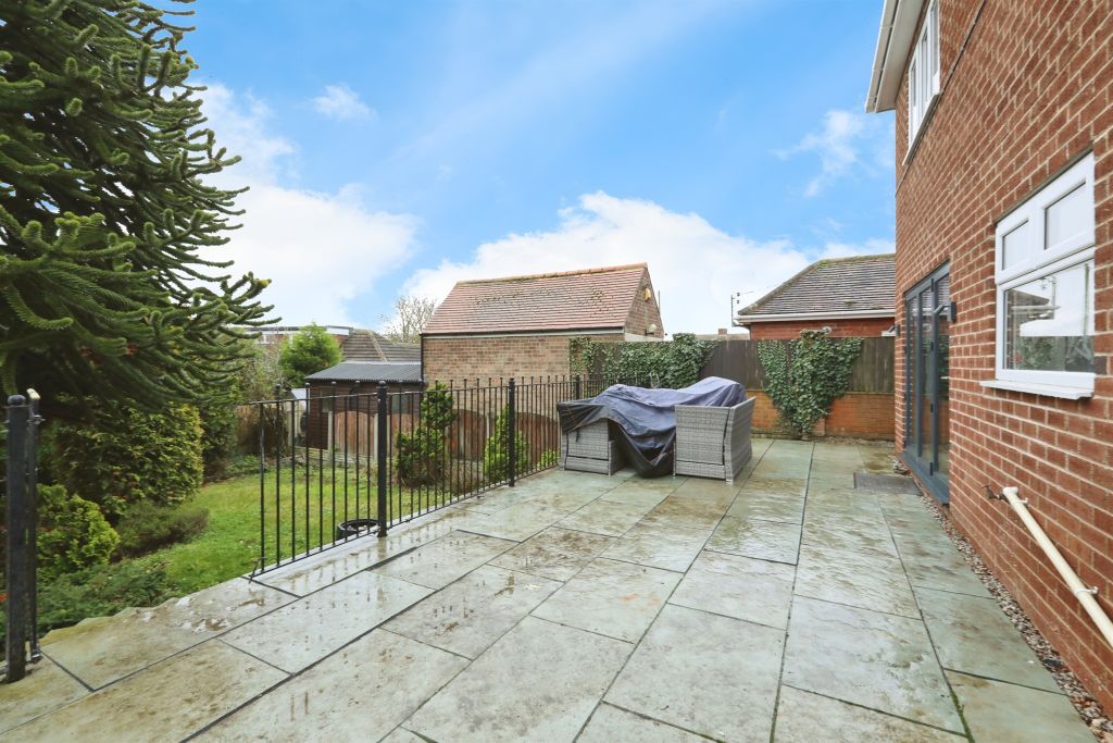 Property photo 3 of 17