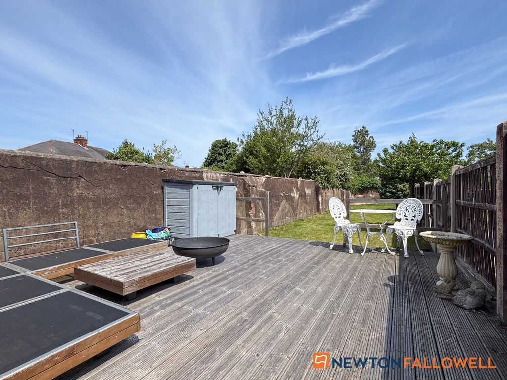 Property photo 3 of 16