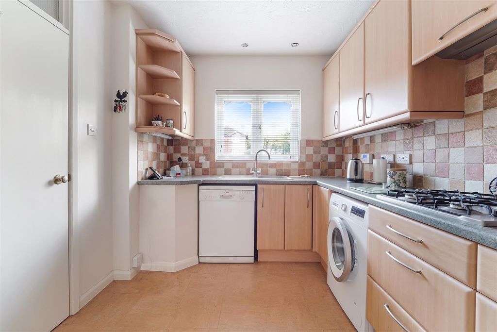 Property photo 3 of 16 Lower Sawley Wood (8).Jpg