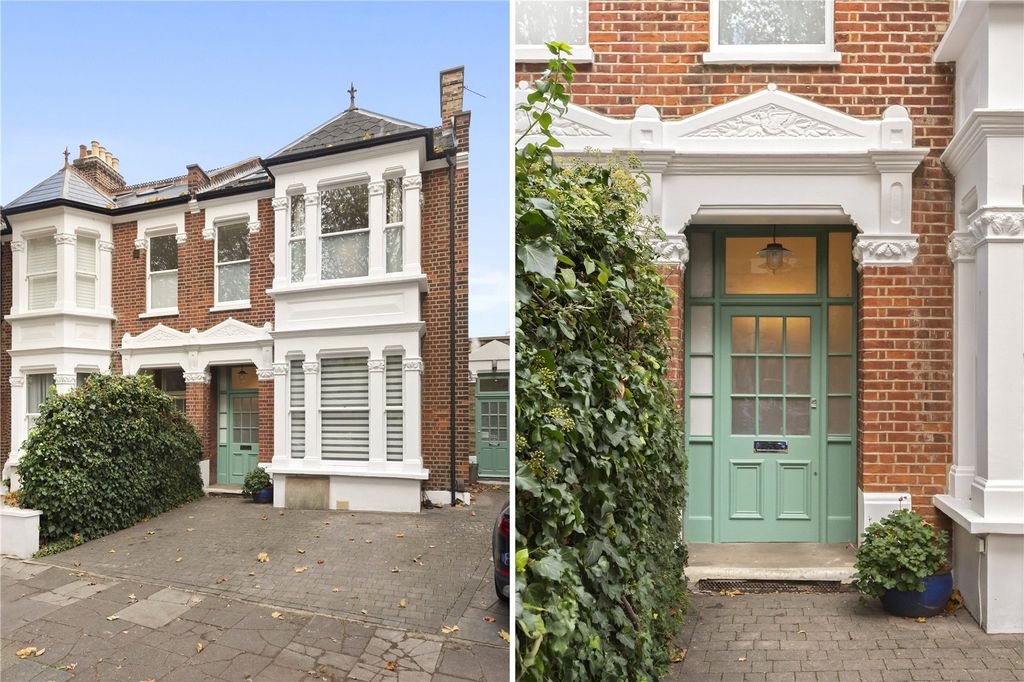 Property photo 3 of 17 External