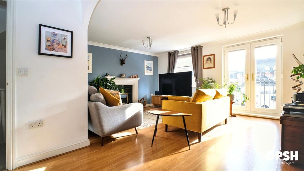 Property photo 2 of 38