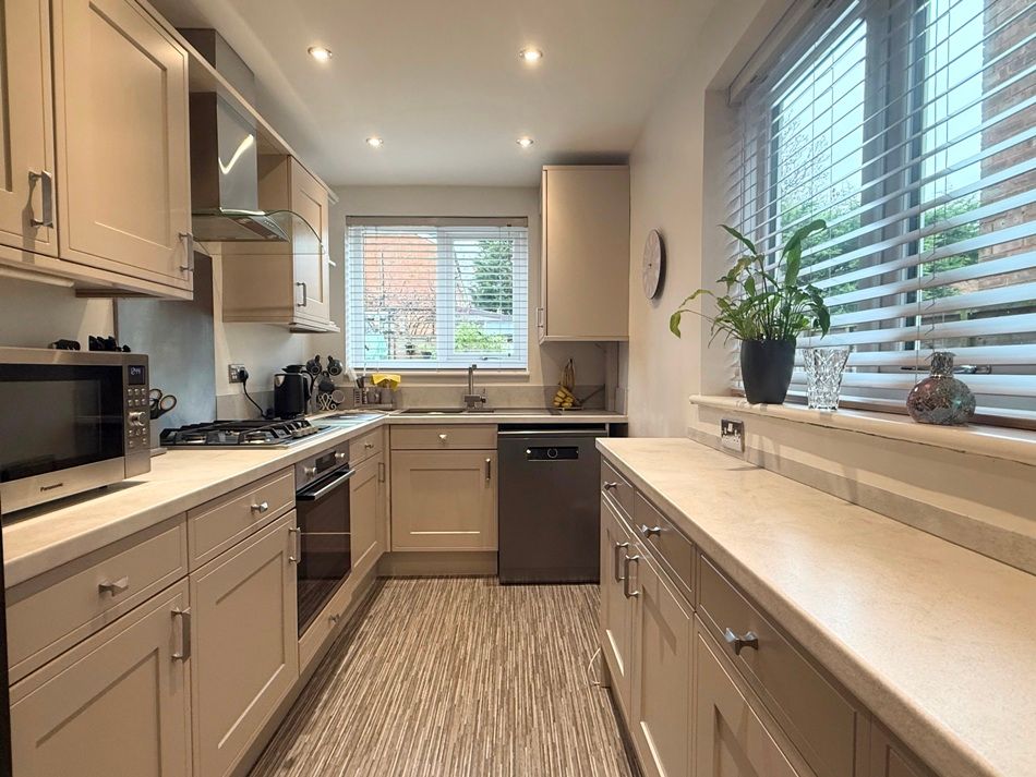 Property photo 2 of 11 Img_E1324