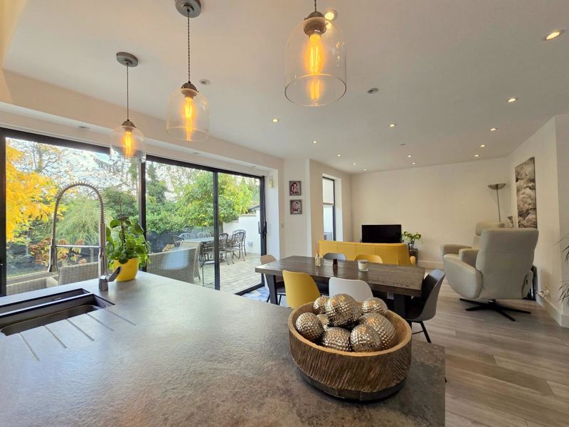 Property photo 2 of 24 Photo 12