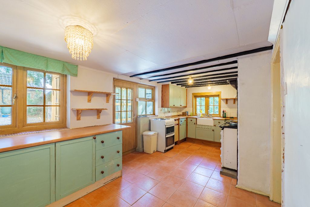 Property photo 3 of 25 5204406