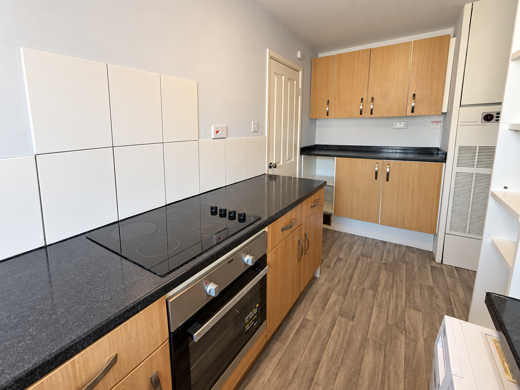 Property photo 3 of 13 Kitchen