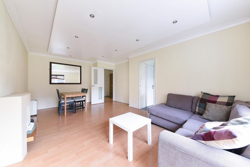 Property photo 1 of 9 Reception Room