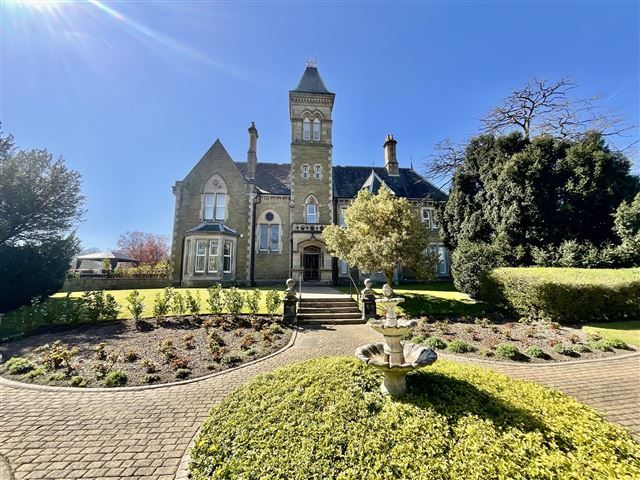 Property photo 1 of 21 Eckington Hall