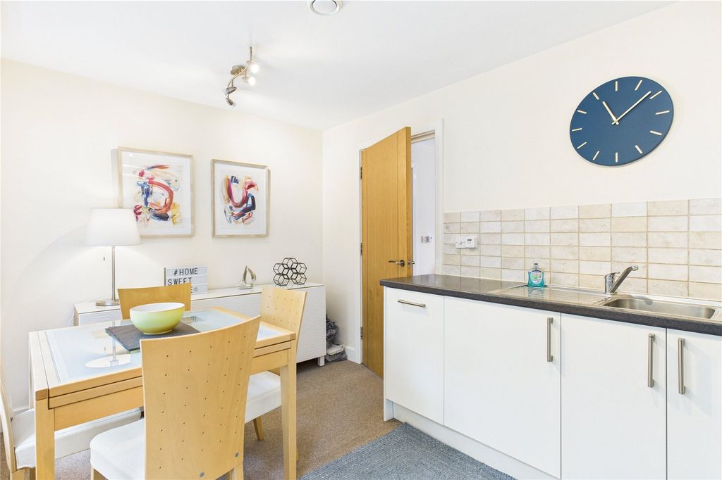 Property photo 3 of 14 Kitchen Diner