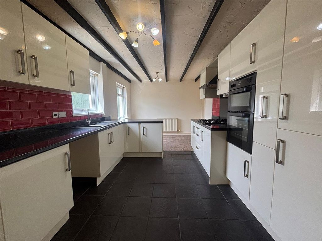 Property photo 3 of 26 15.Jpg