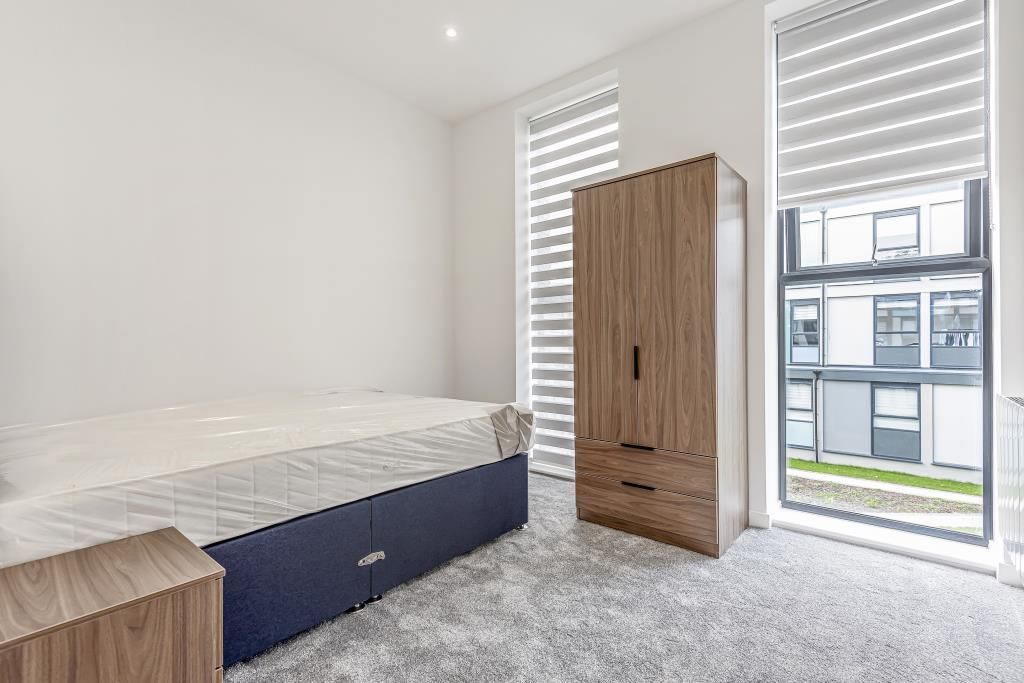 Property photo 3 of 8 Bedroom