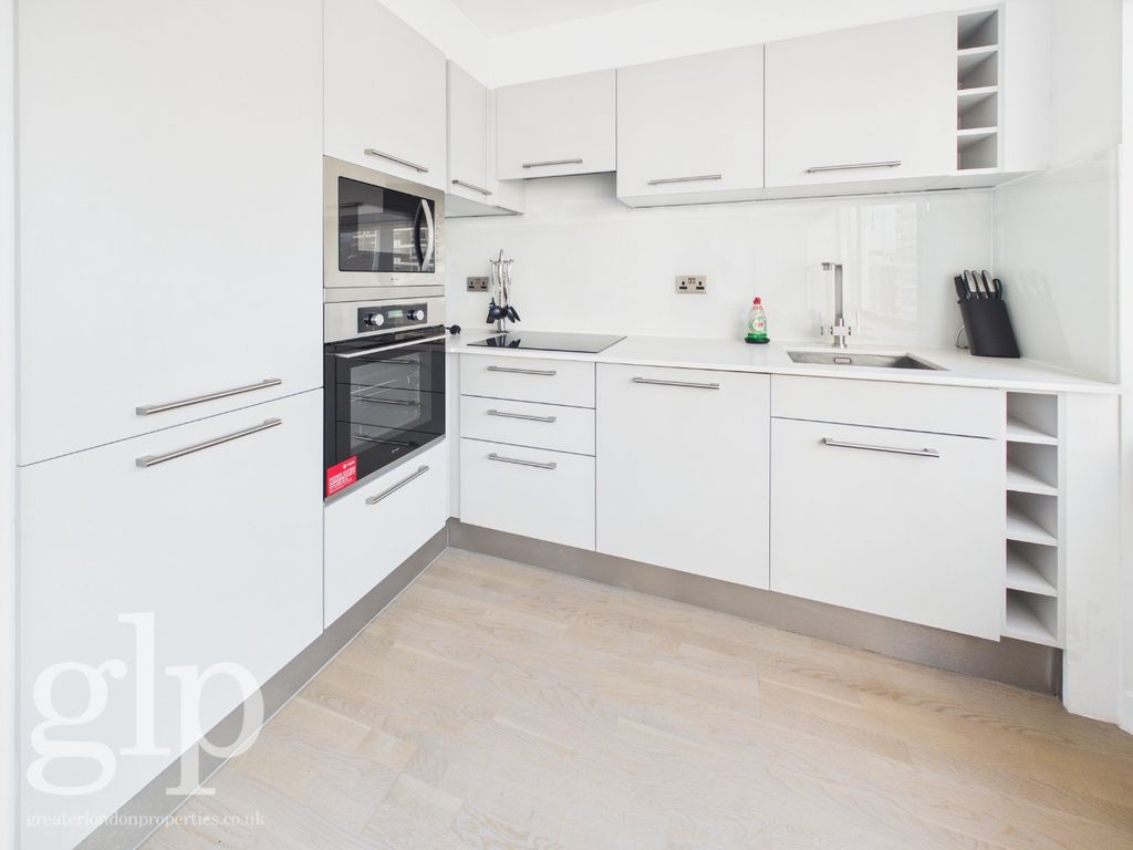 Property photo 2 of 25 4983012