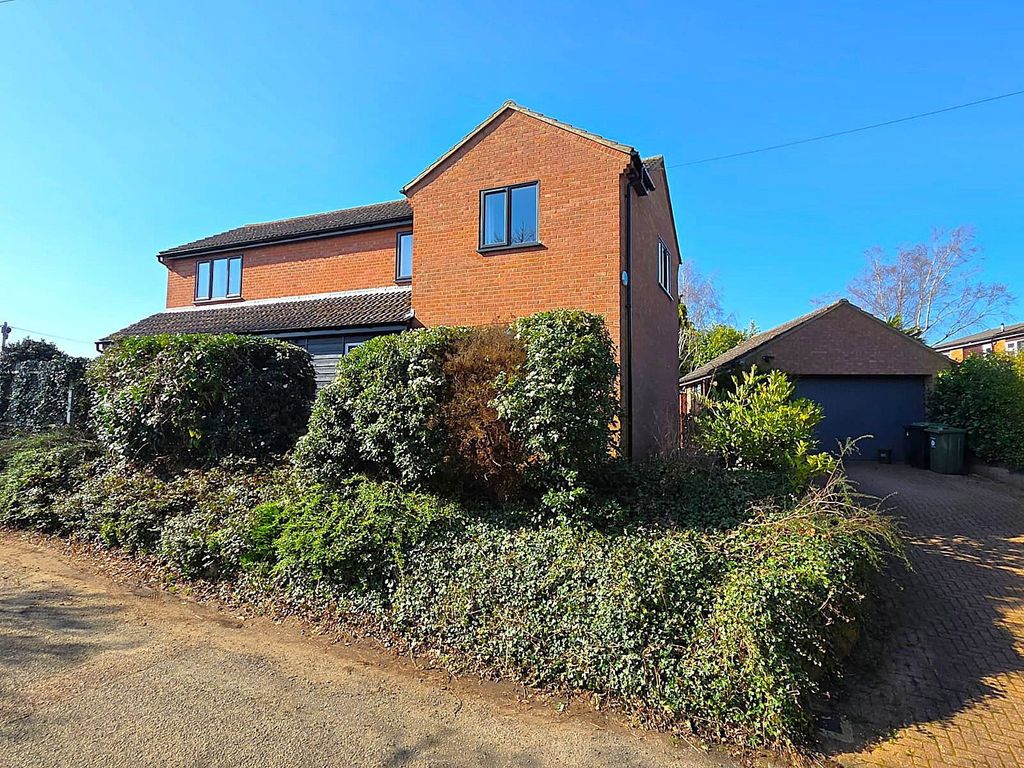 Property photo 1 of 26