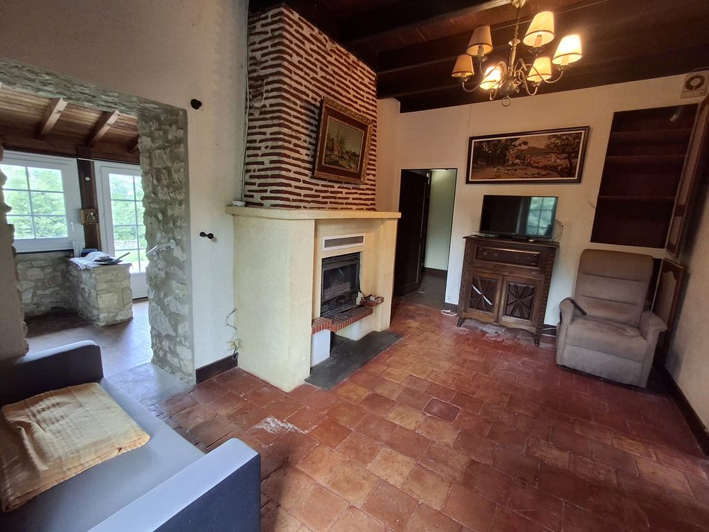 Property photo 3 of 20 1778513358_Vm17694_10_Original