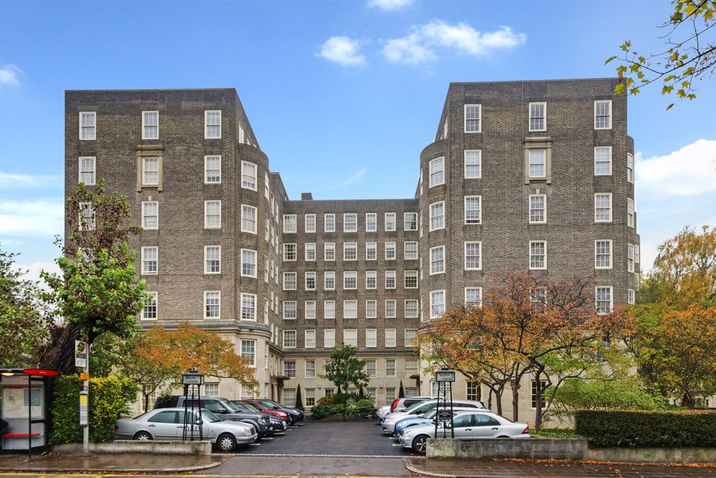 Property photo 3 of 20 Front