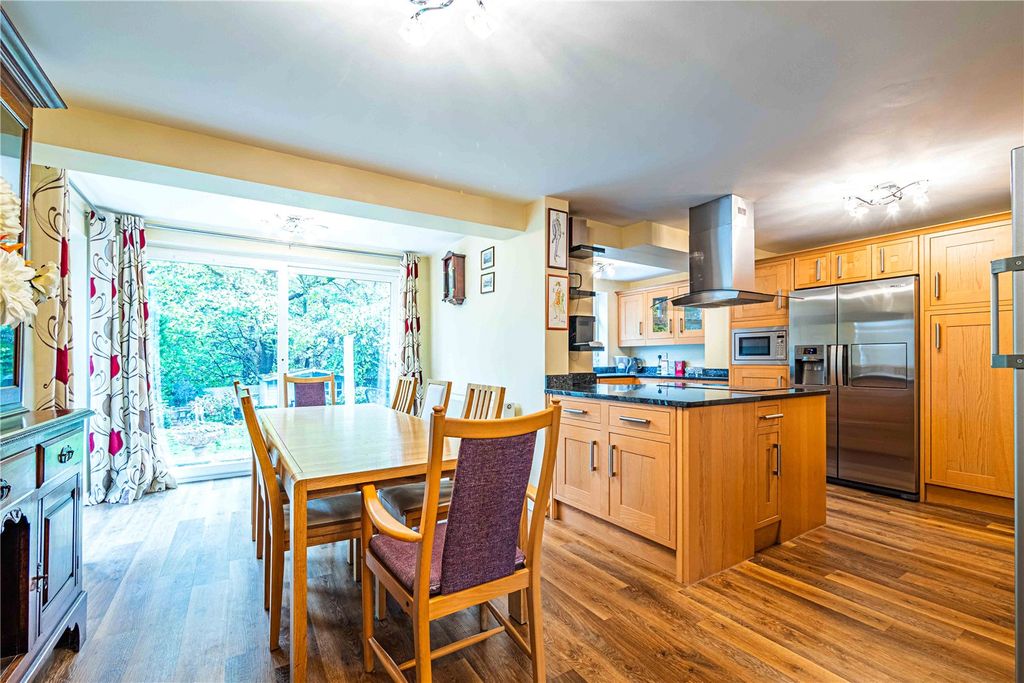 Property photo 3 of 23 Picture No. 14