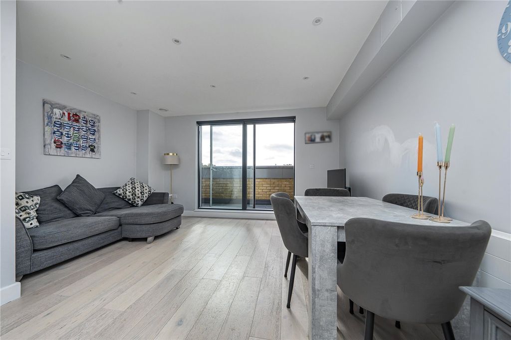Property photo 2 of 14 Picture No. 05