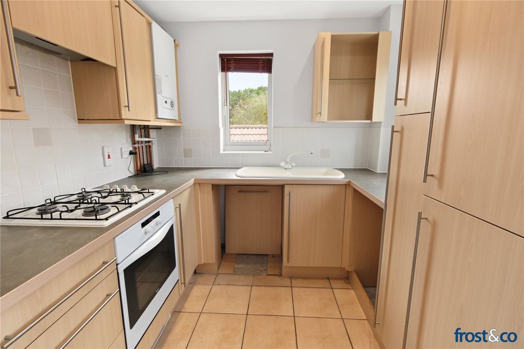 Property photo 2 of 14 Picture No. 28