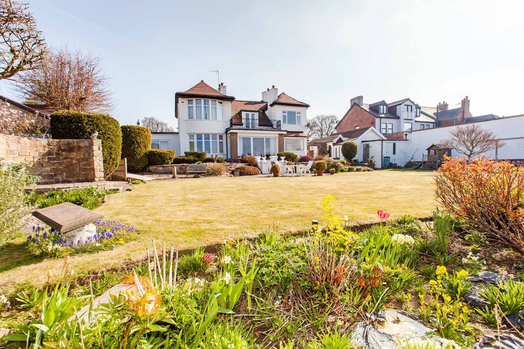 Property photo 2 of 57