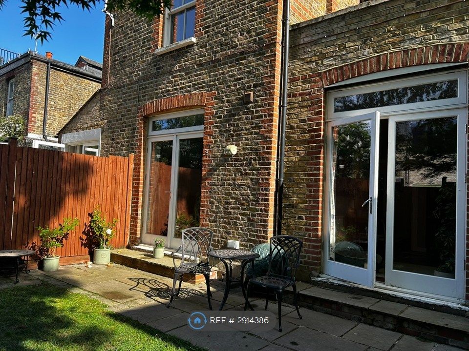 Property photo 2 of 12