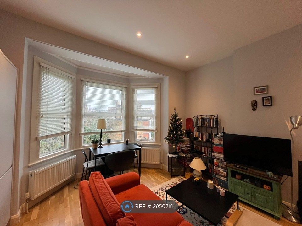 Property photo 3 of 8