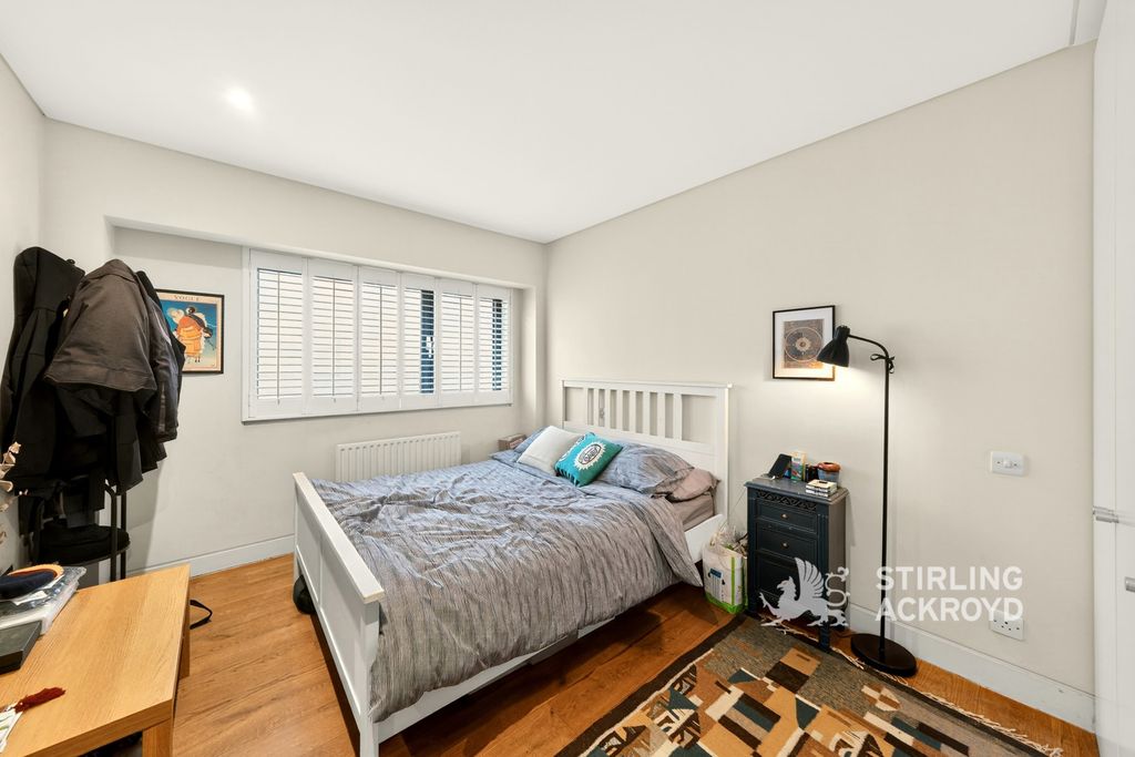 Property photo 3 of 22 Bedroom