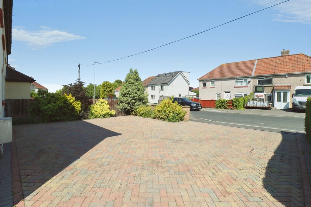 Property photo 3 of 20 Pbox-Img.Jpg