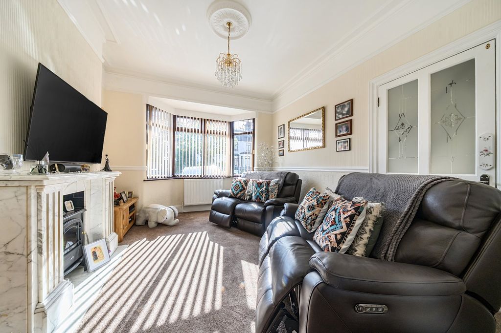 Property photo 3 of 21 Reception Room