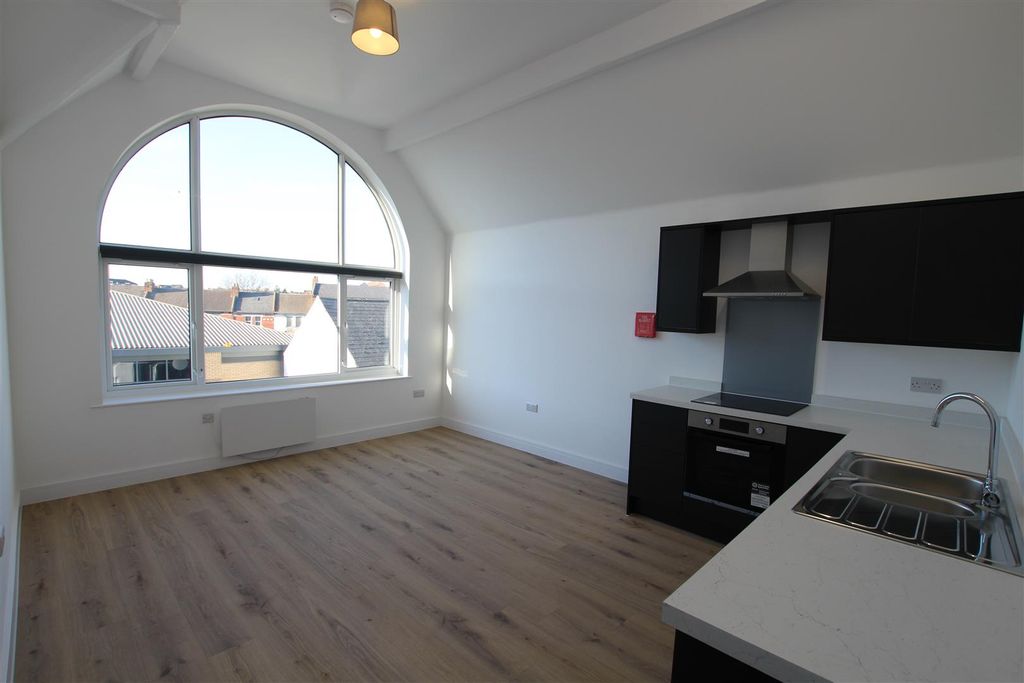 Property photo 2 of 10 Img_9565.Jpg