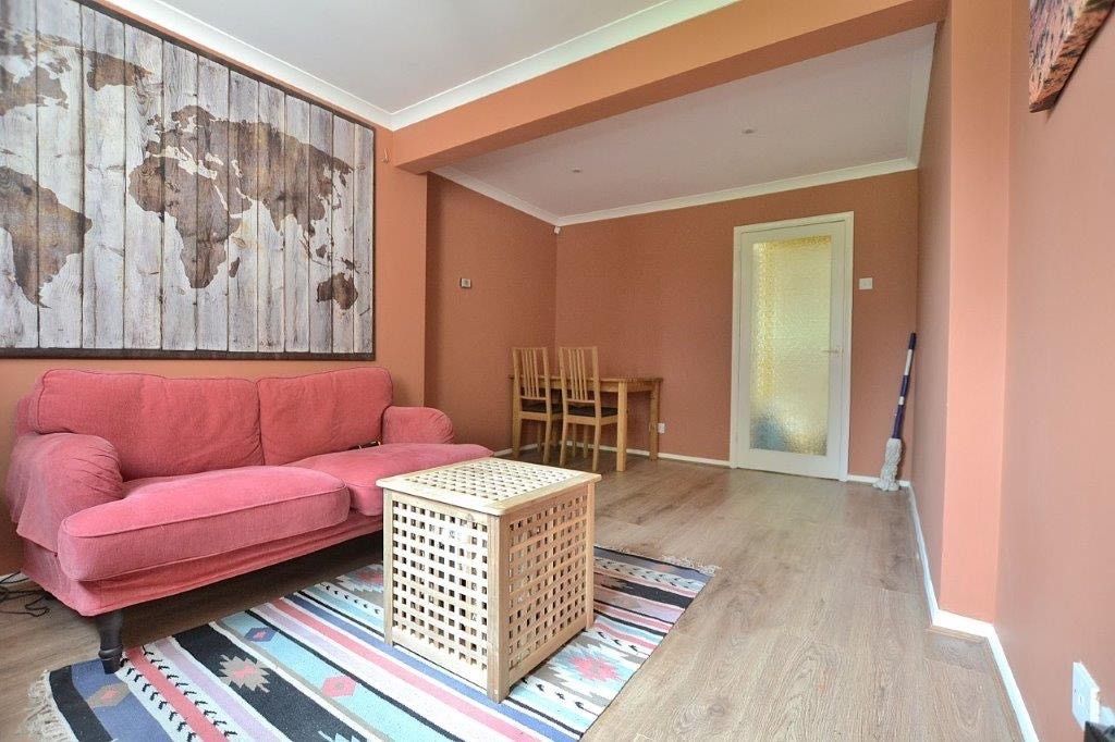 Property photo 1 of 6 4298540