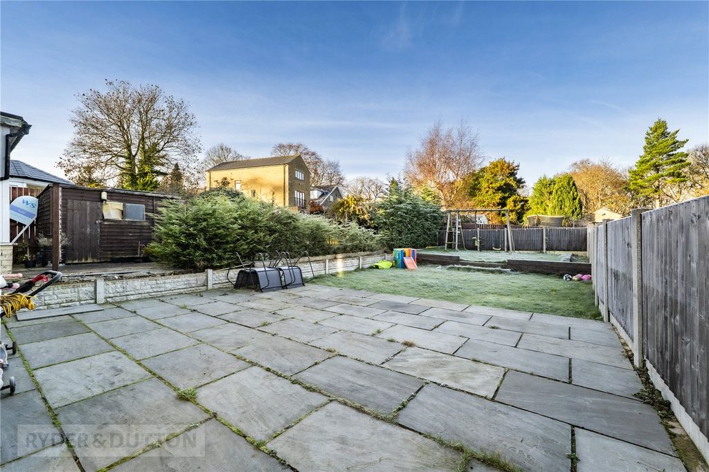 Property photo 2 of 20 Garden