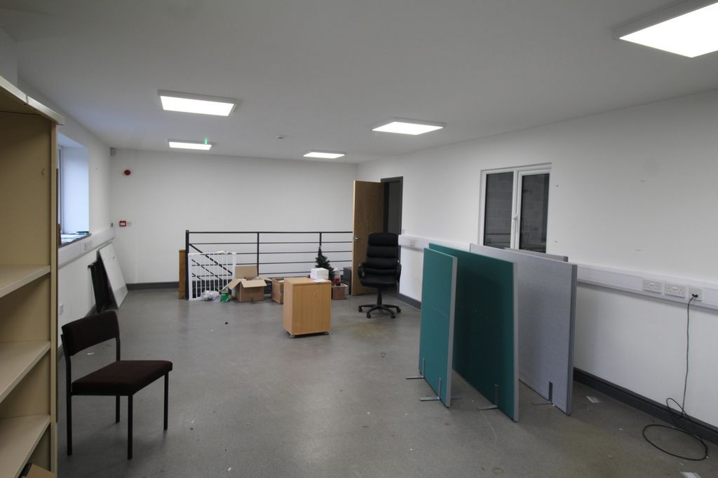 Property photo 2 of 10 Photo 2