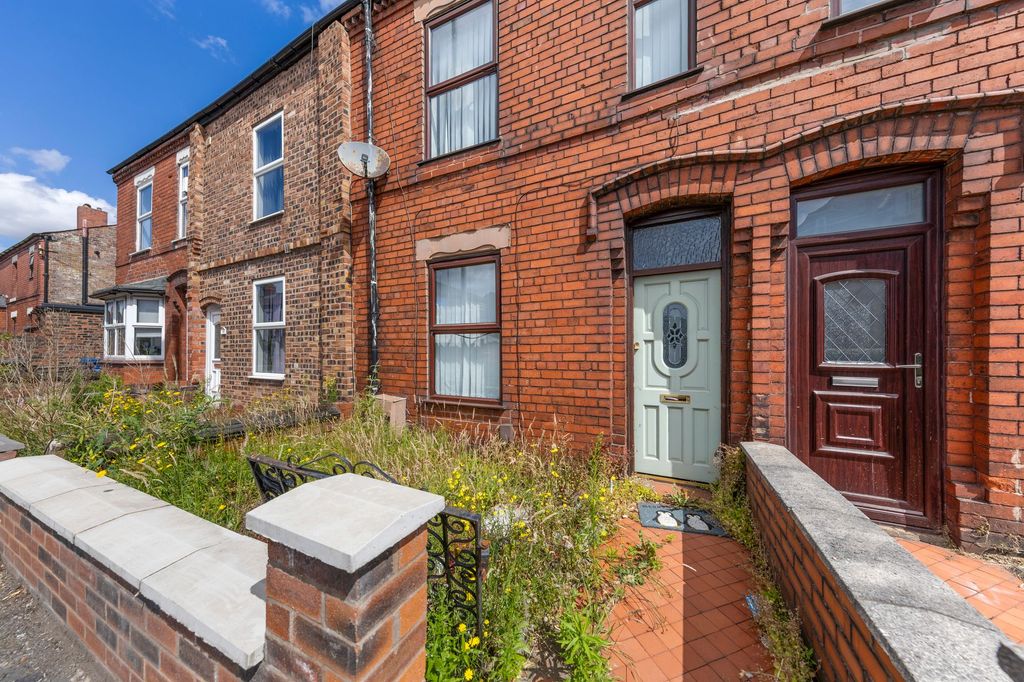 Property photo 1 of 11