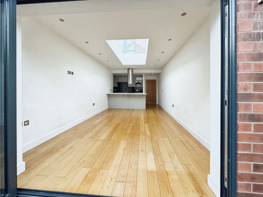 Property photo 3 of 29 4177726