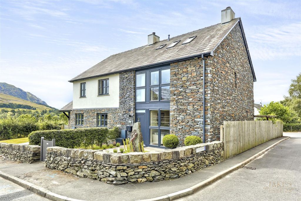 Property photo 1 of 26 4 Station Road Terrace, Threlkeld