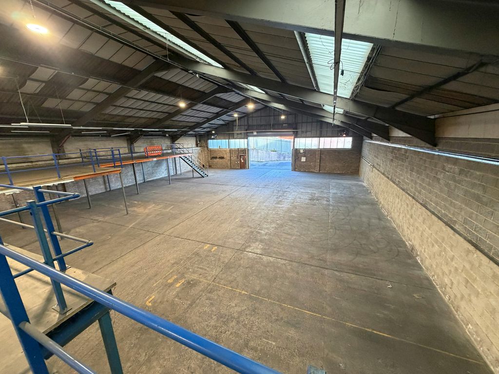 Property photo 3 of 10 Industrial-Unit-Workshop-Sheffield-To-Let.Jpeg