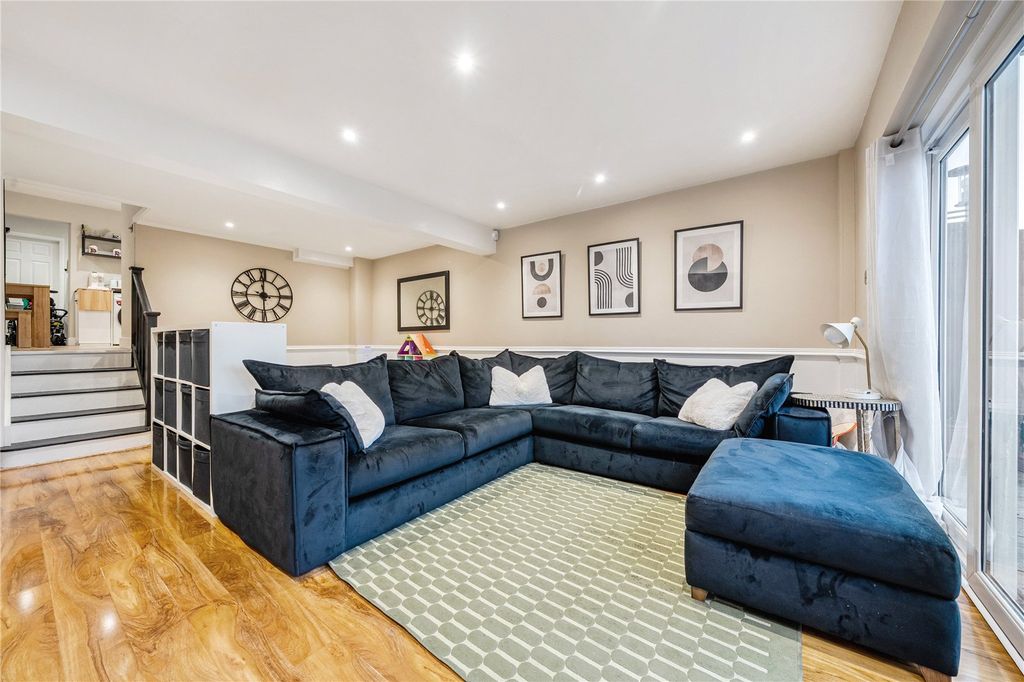 Property photo 2 of 13 Picture 2