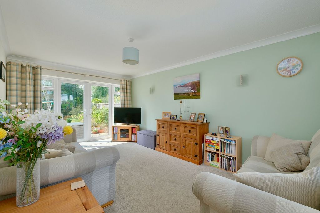 Property photo 2 of 13