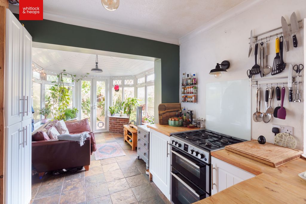 Property photo 2 of 29 Cons