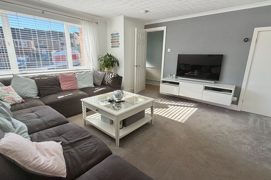 Property photo 3 of 18