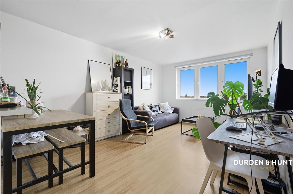 Property photo 3 of 10 Kinetica Apartments