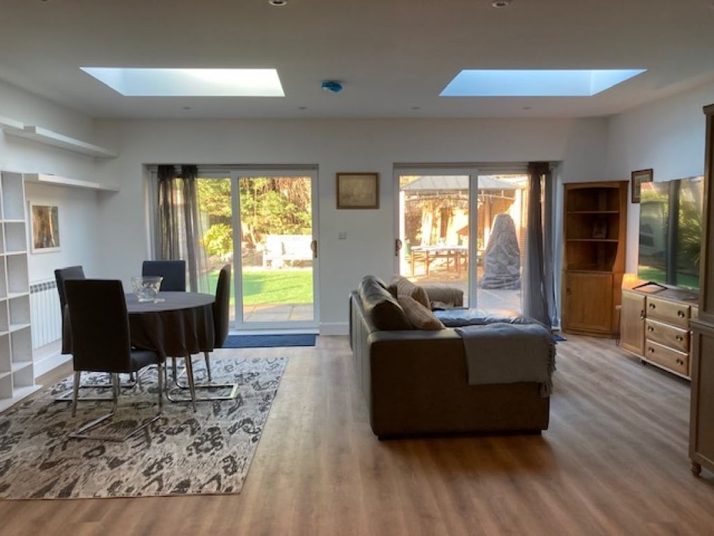 Property photo 2 of 31