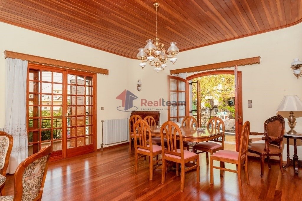 Property photo 1 of 25