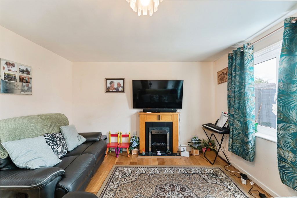 Property photo 3 of 16