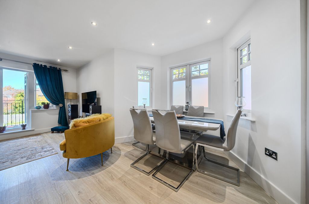 Property photo 2 of 17 1361627-5-68E3Ca7...