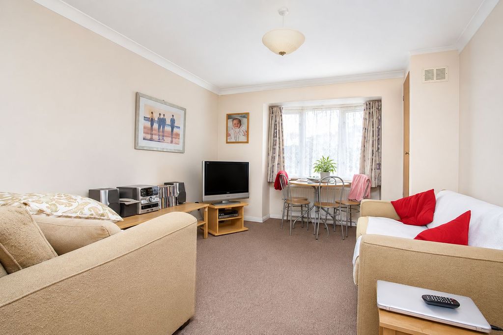 Property photo 3 of 3
