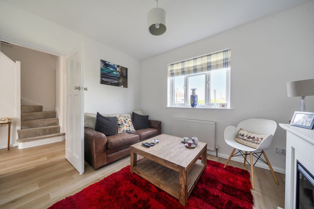 Property photo 3 of 13 Reception