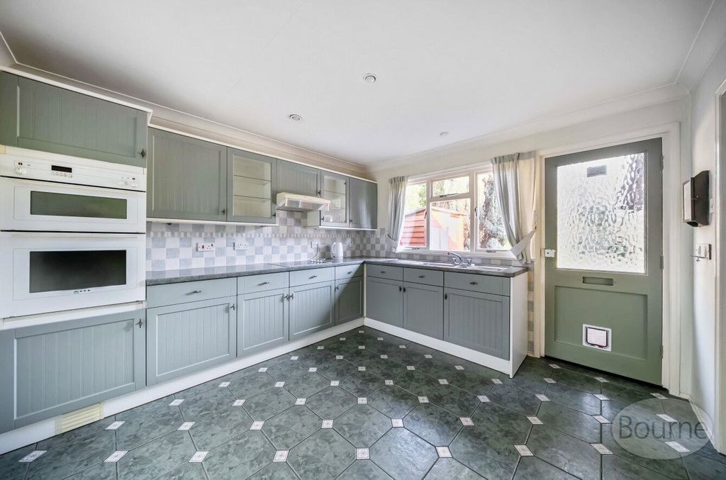 Property photo 3 of 21 Picture No. 19