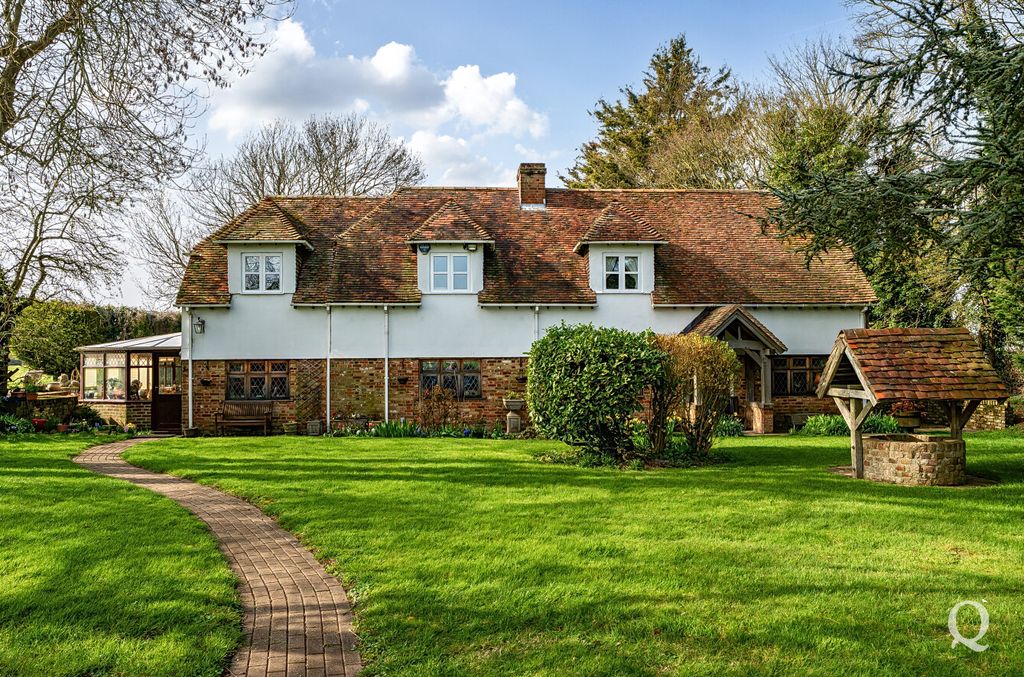 Property photo 1 of 53 84B5E6A4-A344-44F...