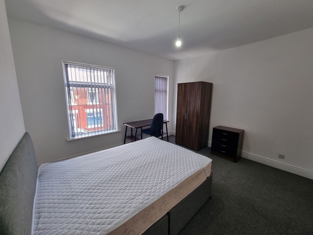 Property photo 2 of 11 Gallery